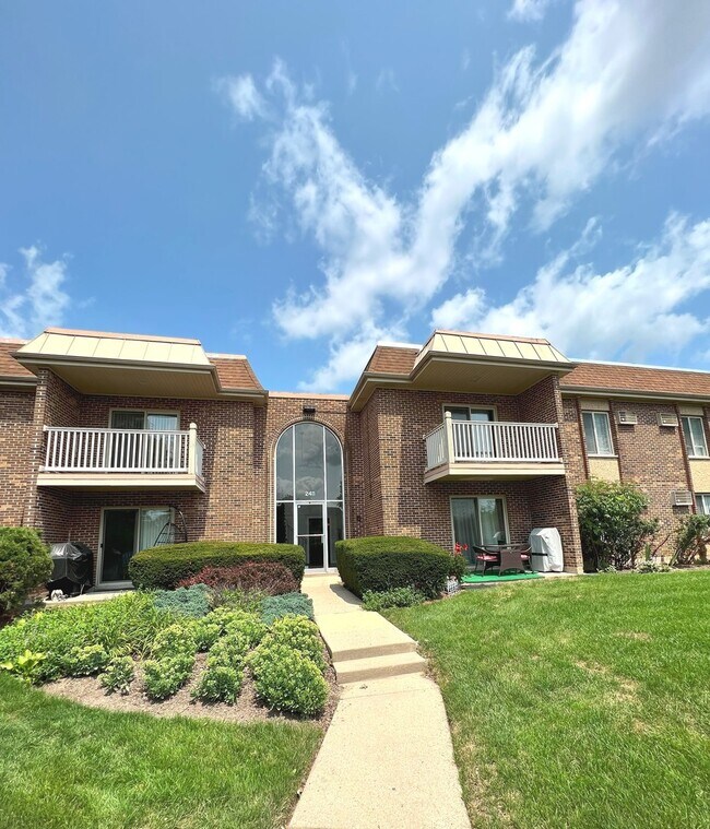 Photo - 2411 N Kennicott Dr Condo Unit 1D