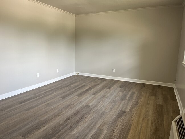 Photo - 709 Daniels St