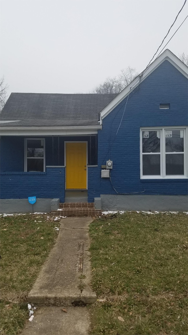 Building Photo - 858 Whitney Ave Rental