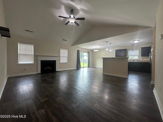 Photo - 202 Leeward Landing