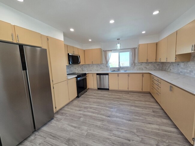 Photo - Secluded & Super Clean!