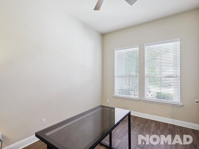 Photo - 6044 Akin Song