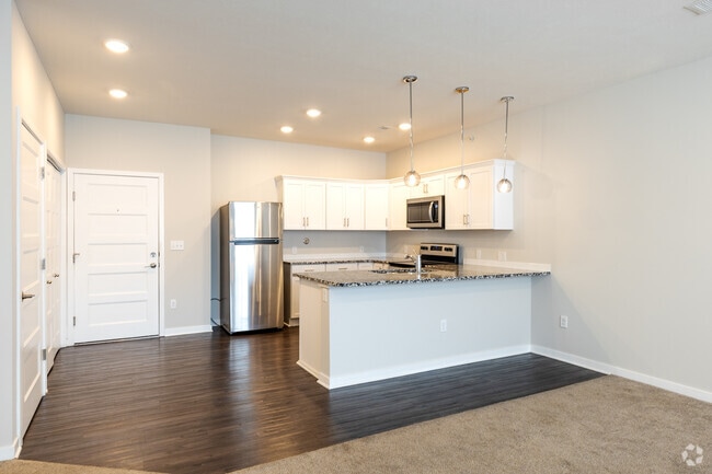 1BR, 1BA - 925SF - Kitchen - M34 Apartments