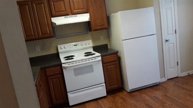 Photo - 2437 Piering Dr