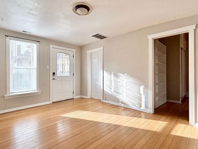 Photo - Darling Cottage Near the UofU!