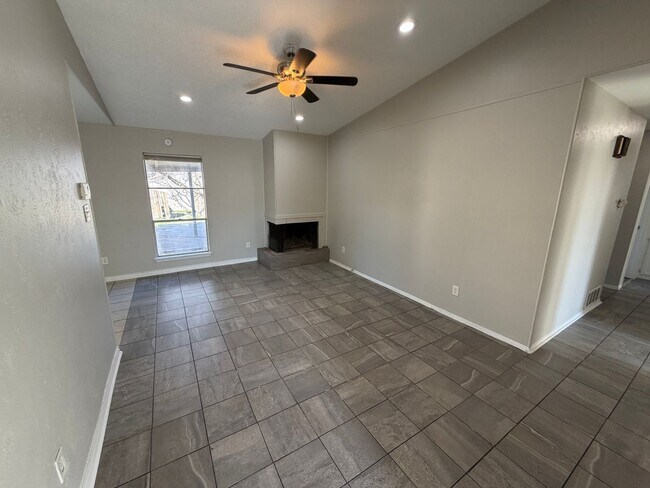 Photo - 315 Paldao Dr