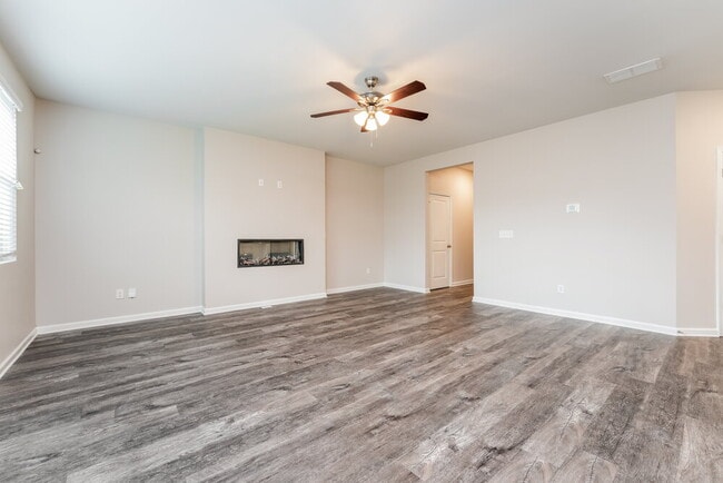 Photo - 238 Hamilton Pointe Dr