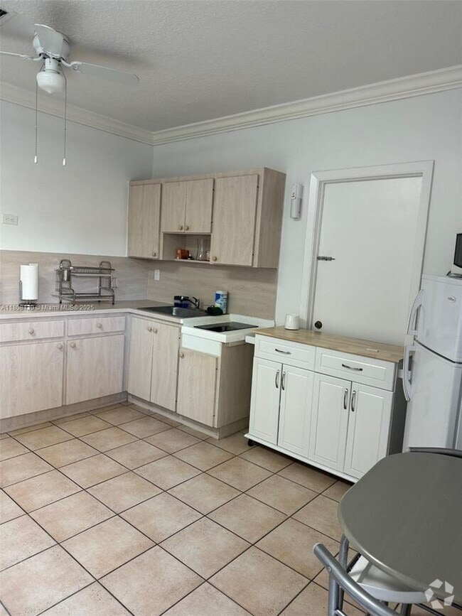Building Photo - 15336 SW 172nd Terrace Unit 15336 Rental