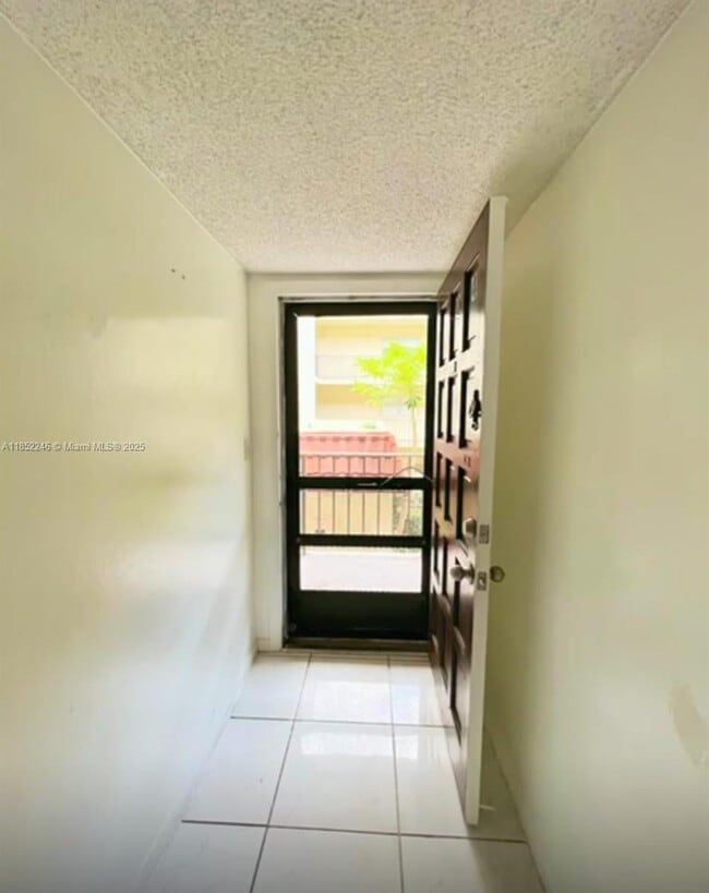 Building Photo - 3360 Spanish Moss Terrace Unit 204 Rental