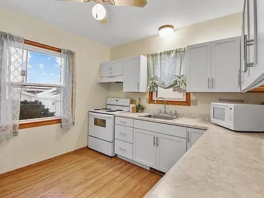 Photo - 1262 S Quincy St