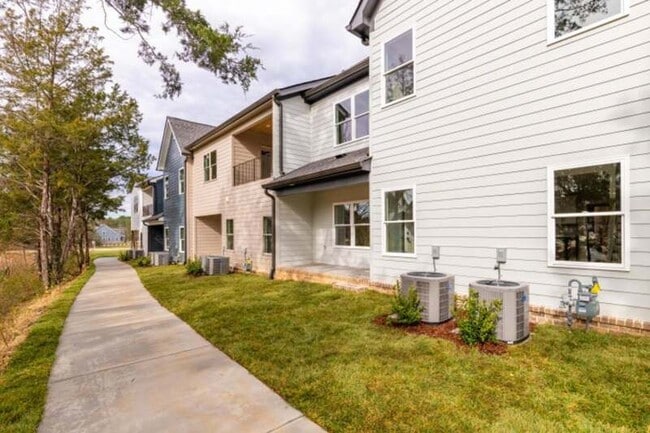 Photo - 9678 Dutton Ln