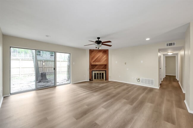 Photo - 67 Marabou Pl