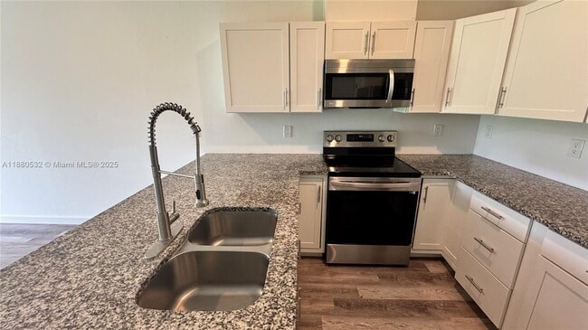 Photo - 4509 21st St SW Unit 0