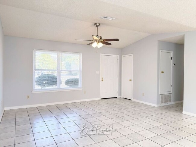 Photo - 1341 Dog Track Rd