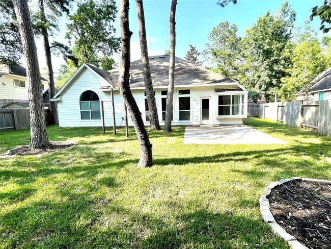 Photo - 71 E Hobbit Glen Dr
