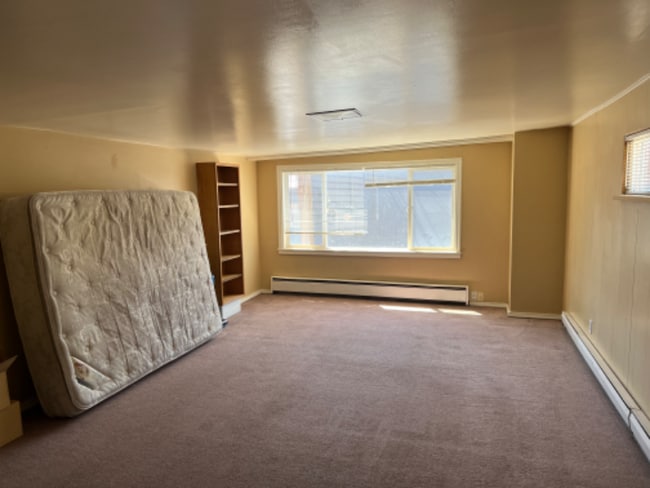 Photo - 1600 Curtis Ave Unidad 2