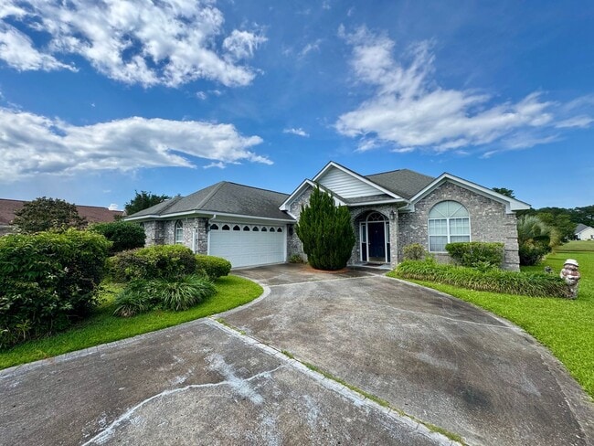 Building Photo - Longs - 3 Bedroom / 2 Bathroom Fully Furnished Home