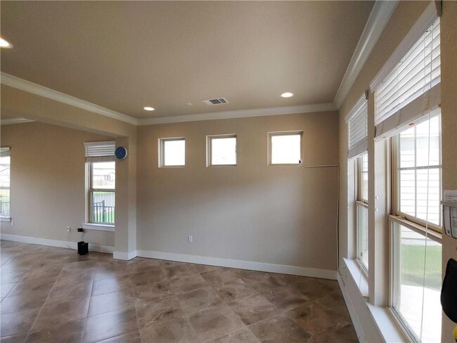 Photo - 9303 McKnight Lp