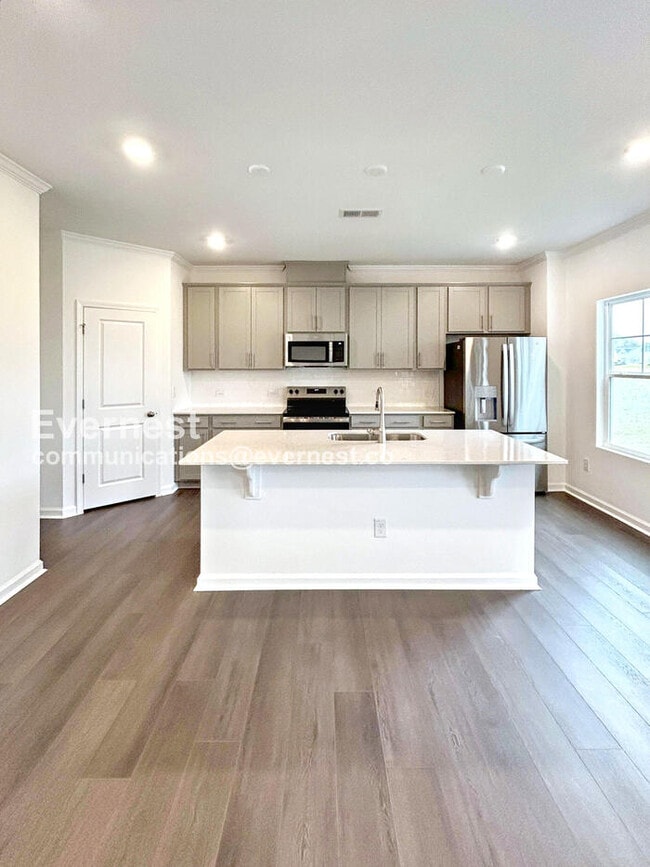 Photo - 612 Roy Adams Rd