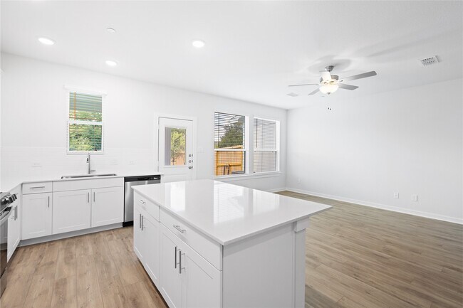 Photo - 8104 Danson Ln