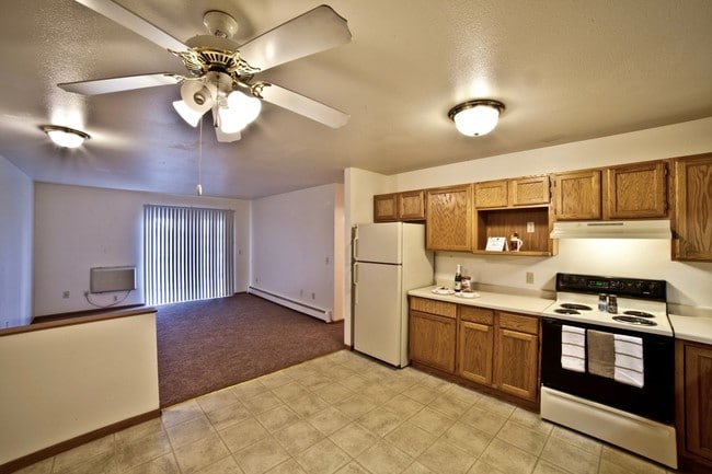 Photo - Parkside Village Apartments