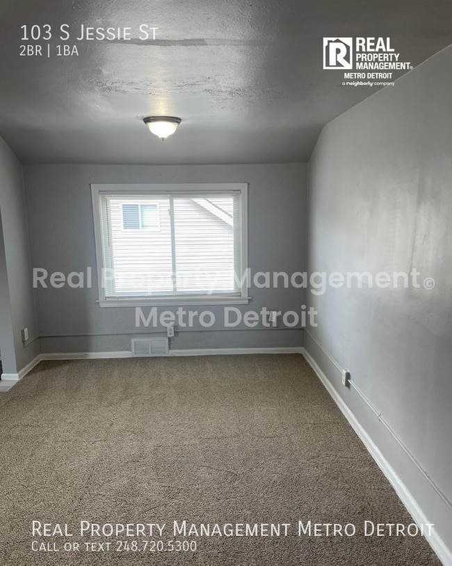 Photo - 103 S Jessie St