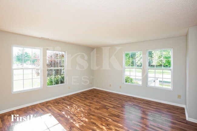 Photo - 15358 Border Dr