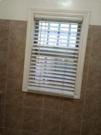 Photo - 2628-2632 Halldale Ave