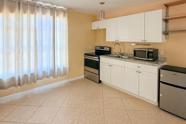 Photo - ICW_143 Mango Dr Unit B