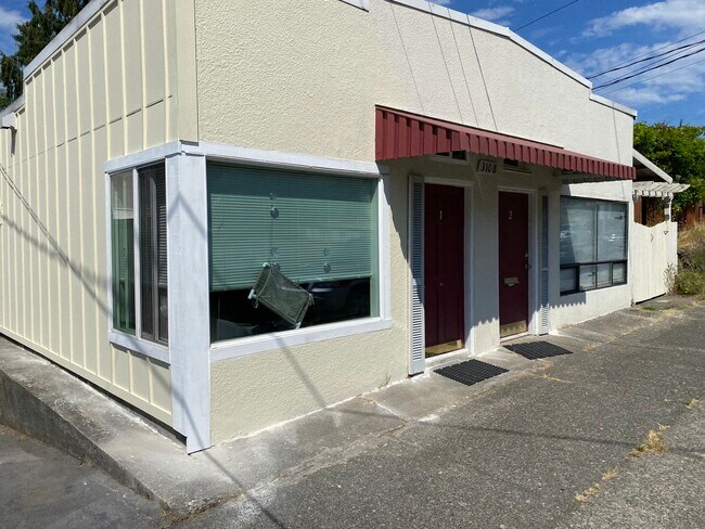 Street view from W Jameson of front duplex - 3108 W Jameson St