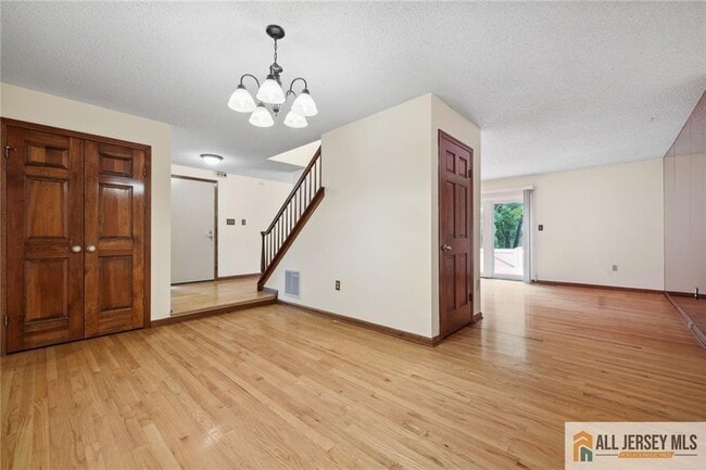 Photo - 153 Thoreau Dr