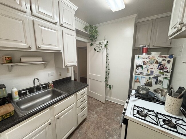 Photo - 1 Bedrom 1 Bath at Heathwood Court