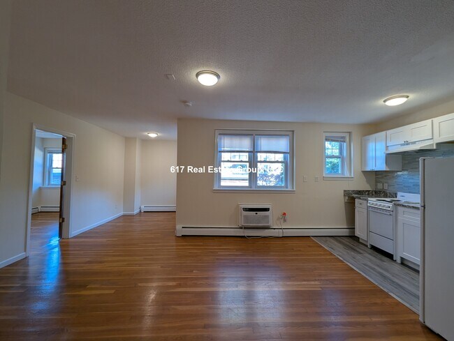 Photo - 2018 Commonwealth Ave Unit 48