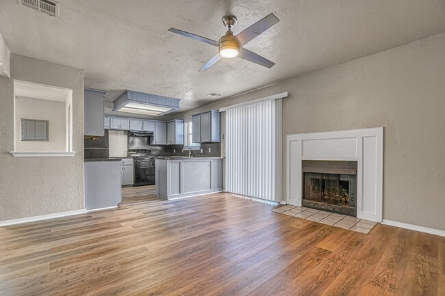 Photo - $899 Move In Special - Spacious 3-bedroom townhome for rent! Unit 4021-B