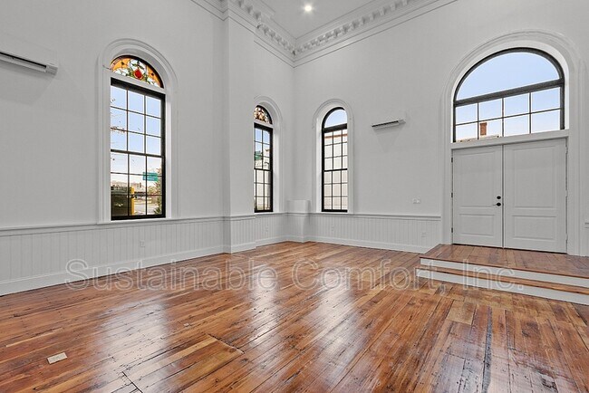 205 Summer St