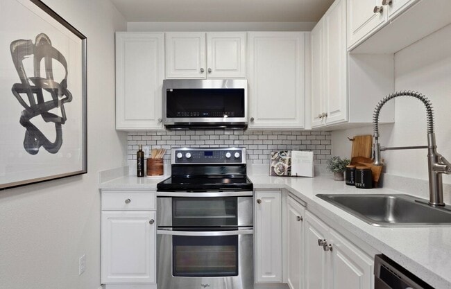 Photo - 3128 Loma Verde Dr