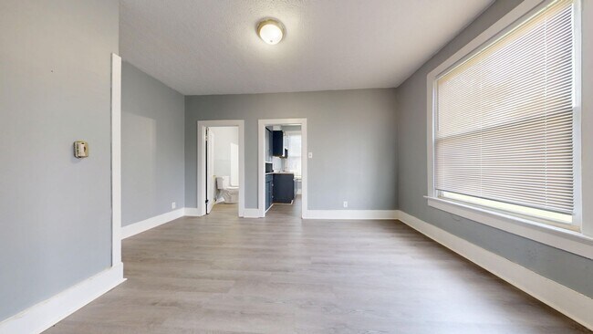 Photo - 260-262 E Bucyrus St Unit 260