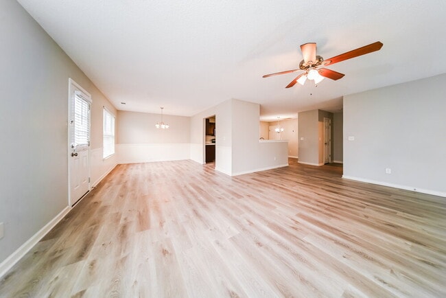 Photo - 5016 Serenity Point Ln