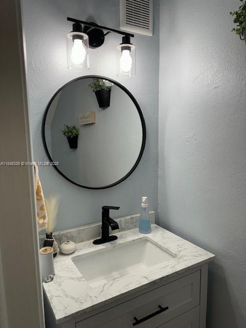 Photo - 2452 Taylor St