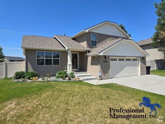 Building Photo - 3 bedroom in Billings MT 59106 Rental