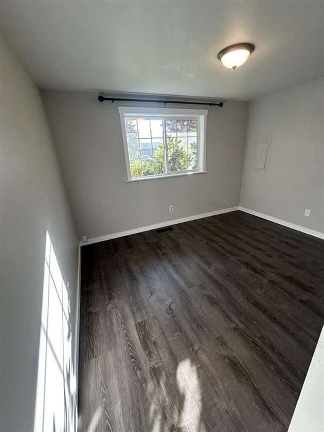 Photo - Three Bedroom House for Rent in Everson wi...