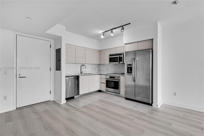 Photo - 4250 Biscayne Blvd