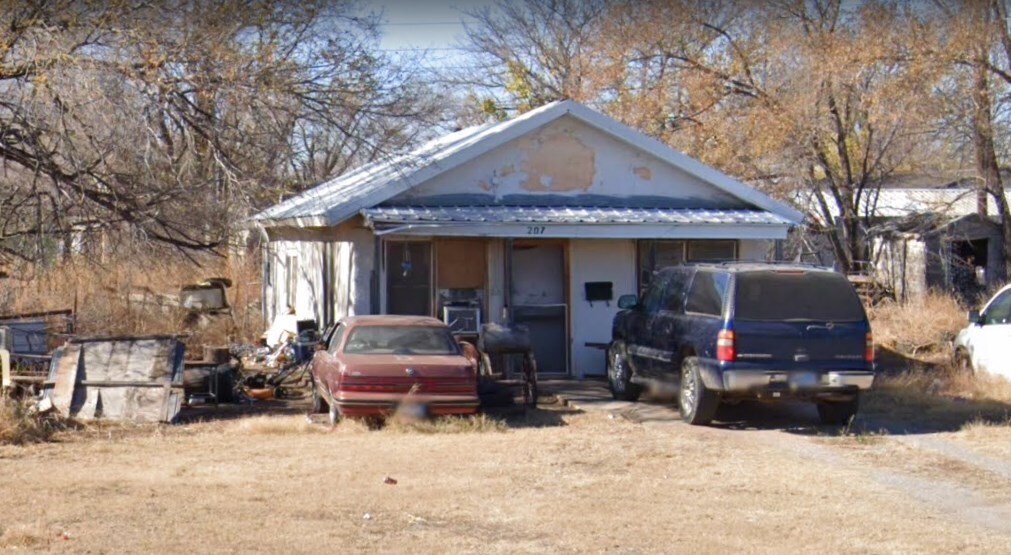 Photo - 211 S Texas St