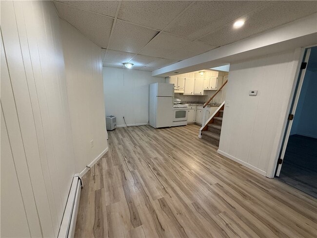 Building Photo - 197 Fuller Ave Rental