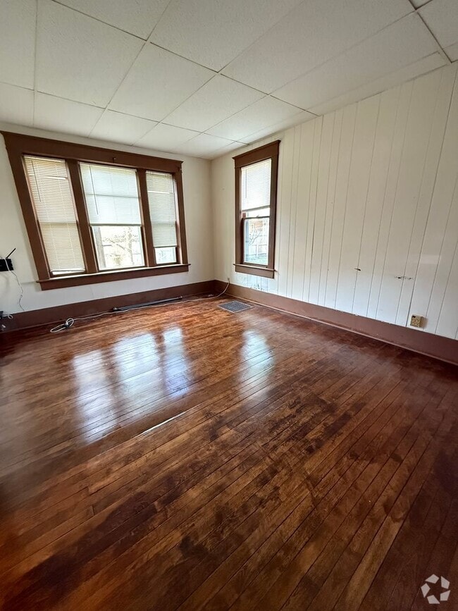 Building Photo - AI - 04 - 7th St Unit 706 Rental