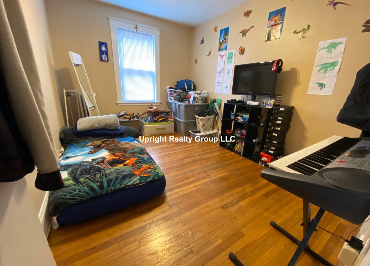 Photo - 22 Chiswick Rd Condo Unit 9