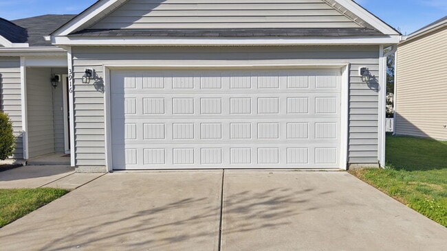 Photo - 3916 Sabre Ln
