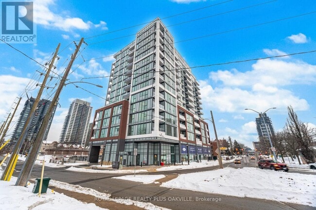 Photo - 2088 James St Unit 703