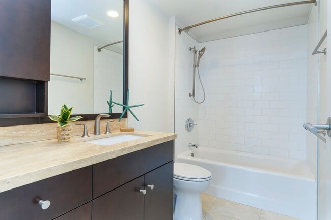 Photo - Waihonua #2708 - Available for Showing on ... Unit 2708