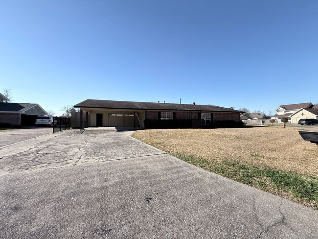 Photo - House For Rent with Pool